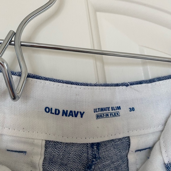 Old navy mens shorts - Picture 3 of 3